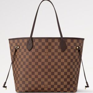 Authentic Louis Vuitton Never Full MM